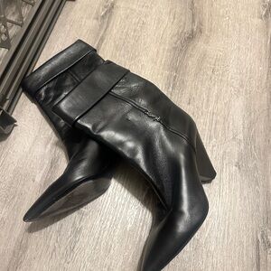 SAINT LAURENT Niki Booties Black Heeled Boots Calfskin Leather
